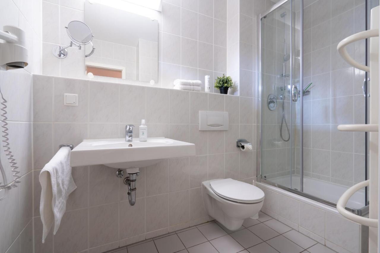 Feriendorf Rugana - Komfort Appartement Mit 1 Schlafzimmer Und Terrasse B16 Dranske Eksteriør bilde